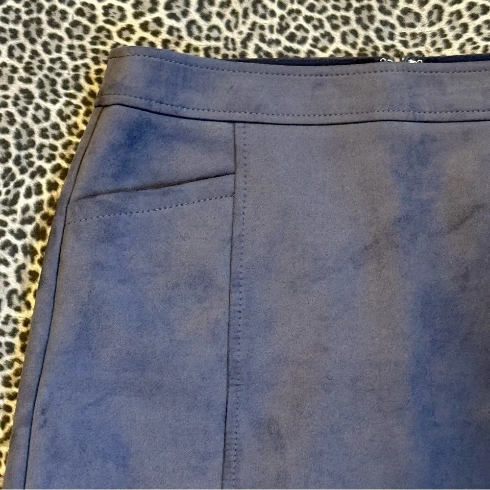 LOFT Blue Faux Suede Mini Skirt Size 6